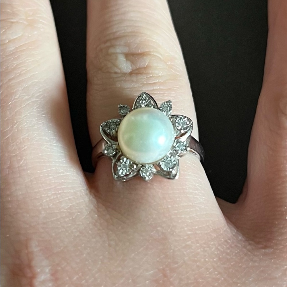 ๐HP๐ Sterling Silver, Imperial Pearl, and Diamond Halo Ring, Size 7 - Picture 8 of 10